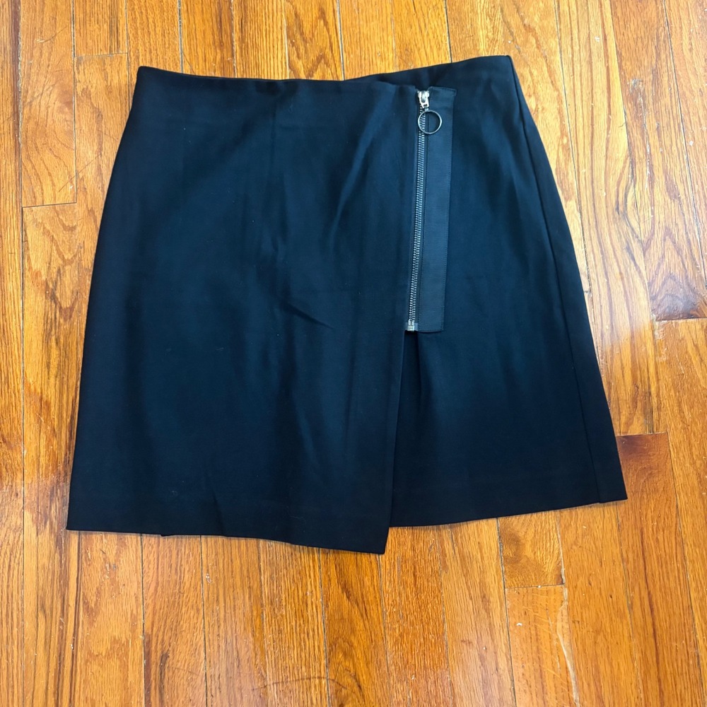 J.McLaughlin Women 6 Mini Skirt Black Wrap Exposed Zipper Glenna Bainbridge
